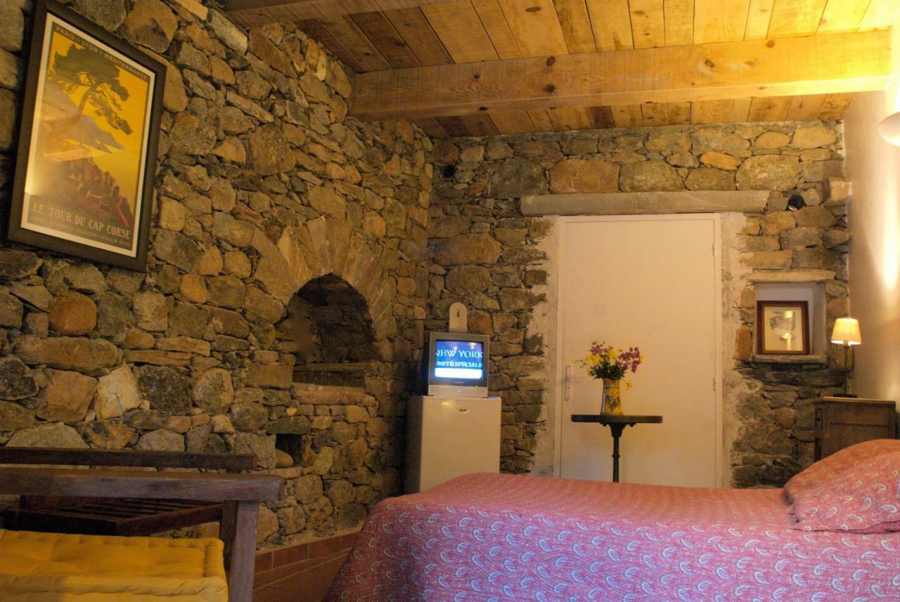 Casa-albina-corsica * Patrimonio